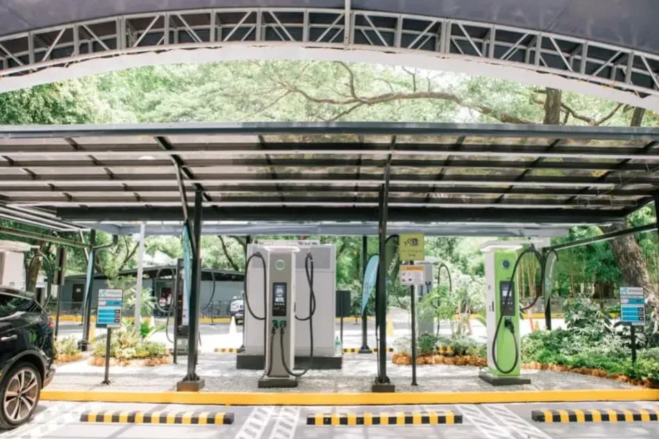 ACMobility Launches PH’s fastest EV Chargers Yet, Expands Charging Network Presence in Makatiimage