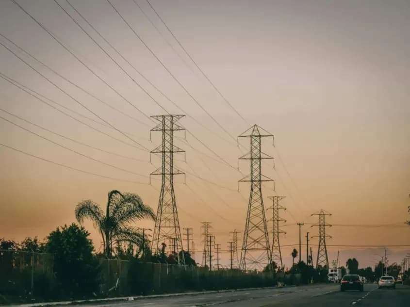The Journey of Electrons from power source to EVimage